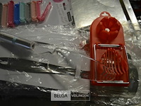 Inhoud kist partij div keukenmaterialen - afbeelding 2 van  7