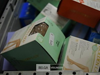 Inhoud kist partij div maten pant`s - afbeelding 2 van  4