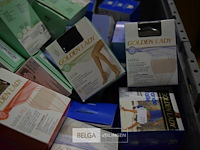 Inhoud kist partij div maten pant`s - afbeelding 3 van  4