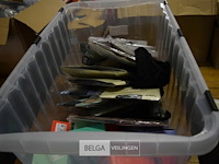 Inhoud kist partij div maten pant`s - afbeelding 2 van  4