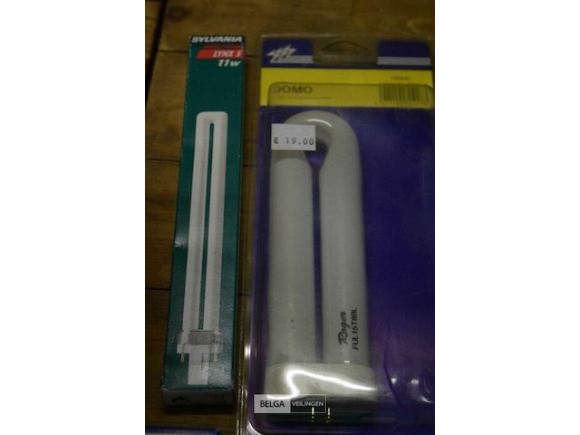 Inhoud kist partij div soorten lampen - afbeelding 4 van  5