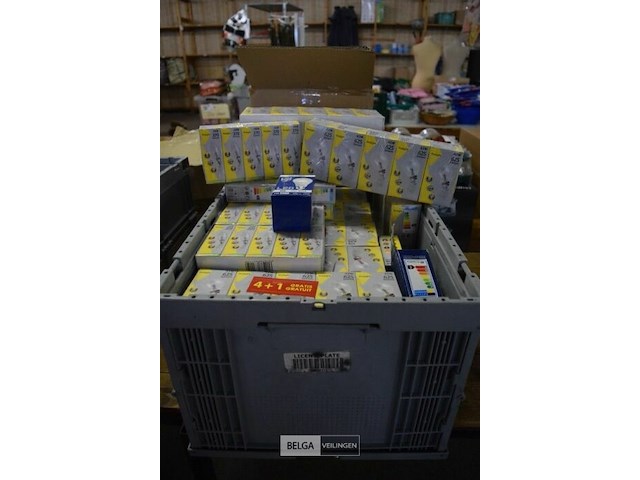 Inhoud kist partij div soorten lampen - afbeelding 1 van  4