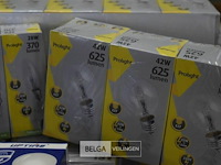 Inhoud kist partij div soorten lampen - afbeelding 3 van  4