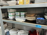 Inhoud legger - div voeding en div prikkers - afbeelding 1 van  3