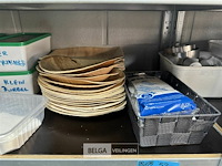 Inhoud legger - div voeding en div prikkers - afbeelding 2 van  3