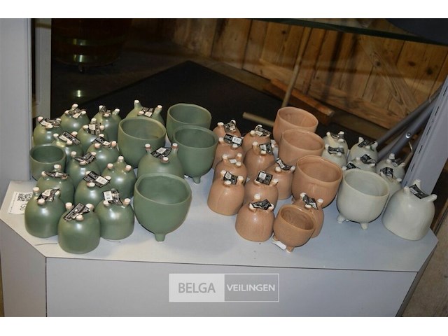 Inhoud legger div decoratie bloempotjes - afbeelding 1 van  4