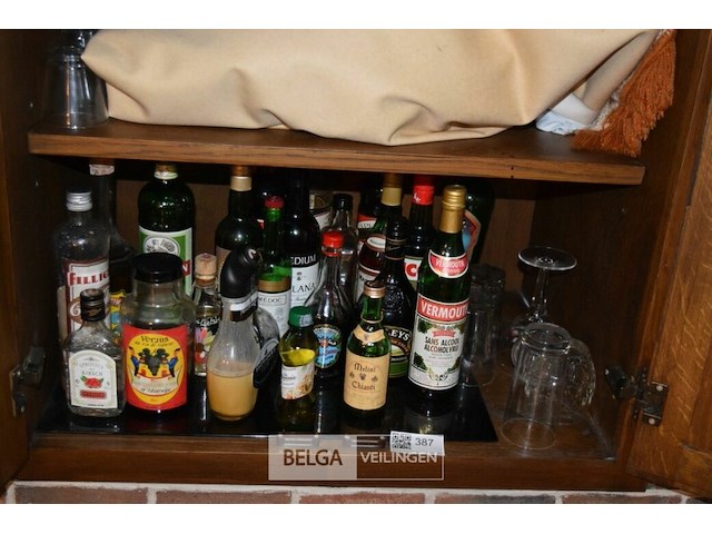 Inhoud legger div drank - afbeelding 1 van  4