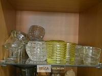 Inhoud legger div kaarsen en decoratie materialen - afbeelding 4 van  7