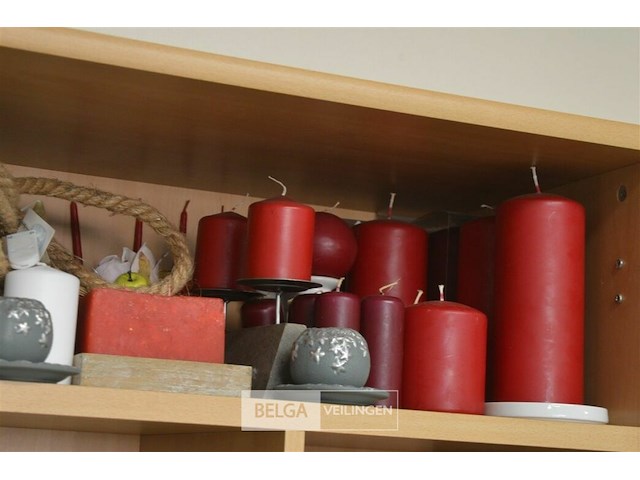 Inhoud legger div kaarsen en glitter - afbeelding 3 van  5