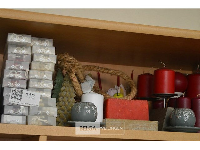 Inhoud legger div kaarsen en glitter - afbeelding 5 van  5