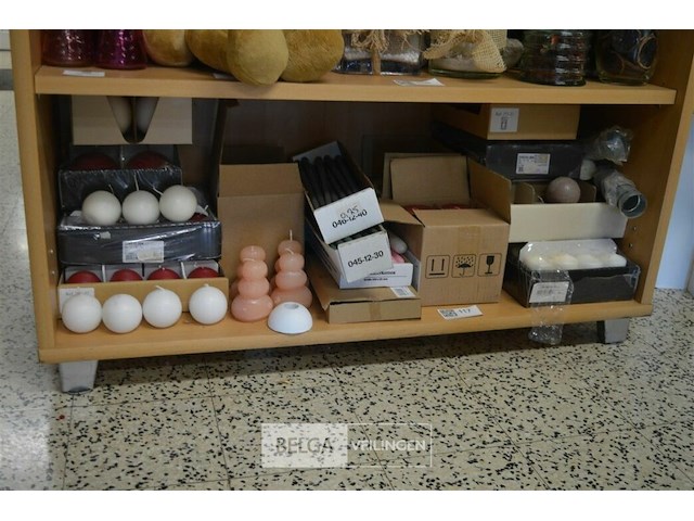 Inhoud legger div kaarsen - afbeelding 1 van  6