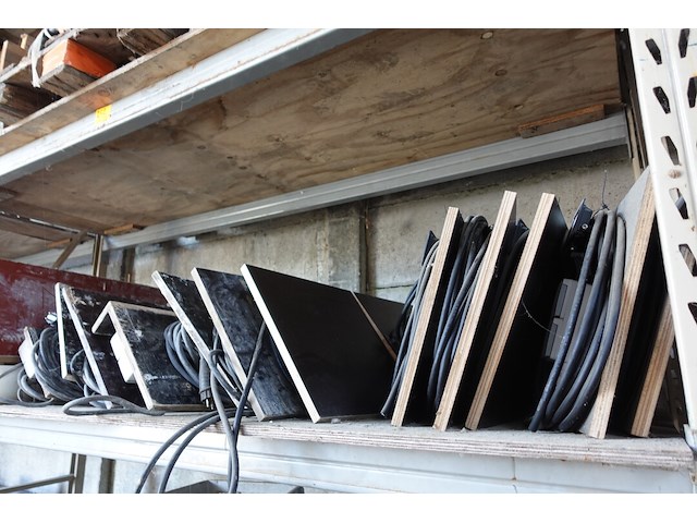 Inhoud ligger - afbeelding 1 van  4