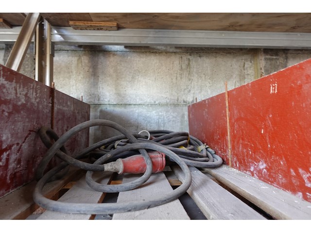 Inhoud ligger - afbeelding 4 van  4