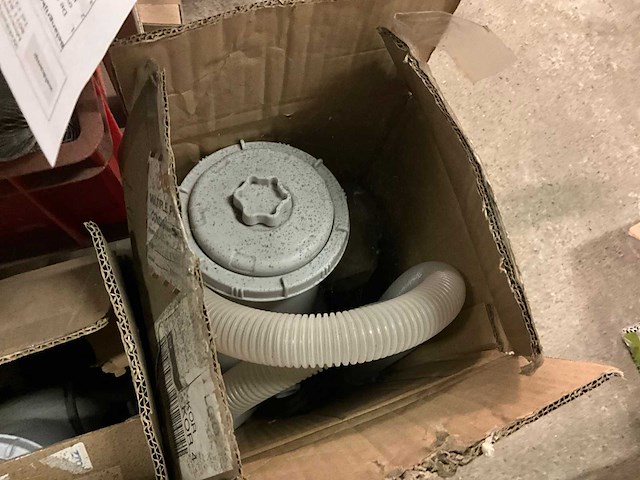 Inhoud magazijn + ladder - afbeelding 7 van  8