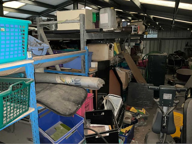 Inhoud magazijn op platform 2 + palletstelling - afbeelding 2 van  6