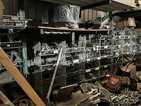 Inhoud magazijn op platform - afbeelding 2 van  8