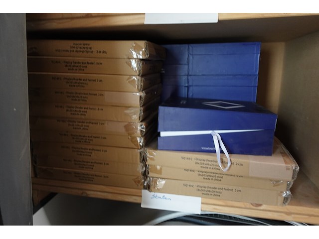 Inhoud magazijn - afbeelding 6 van  26