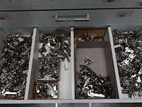 Inhoud magazijn - afbeelding 21 van  26