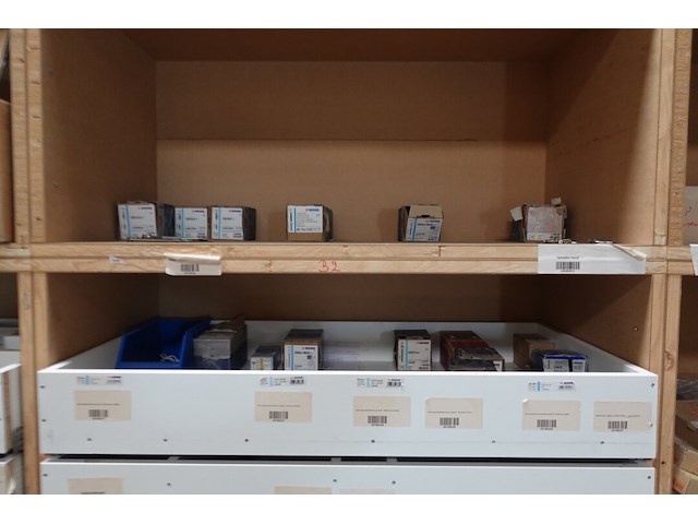 Inhoud magazijn - afbeelding 22 van  26