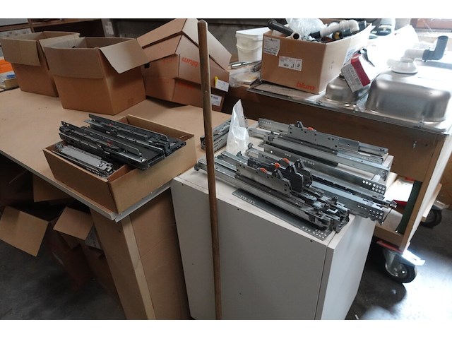 Inhoud magazijn - afbeelding 25 van  26