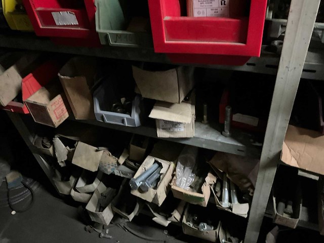 Inhoud magazijn - afbeelding 3 van  96