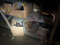 Inhoud magazijn - afbeelding 28 van  96