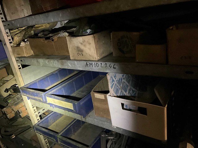 Inhoud magazijn - afbeelding 30 van  96