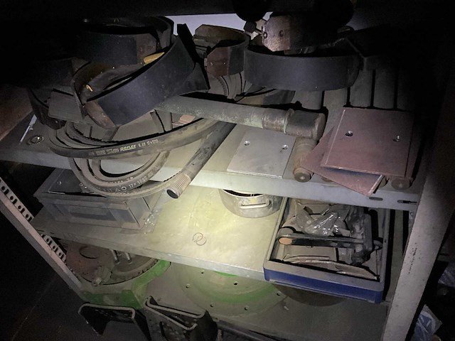 Inhoud magazijn - afbeelding 36 van  96