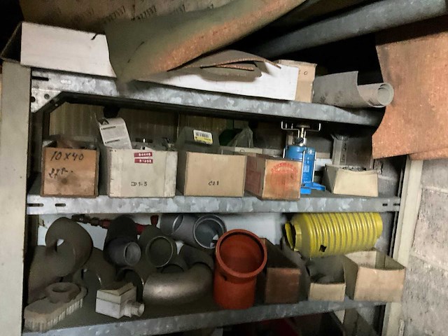 Inhoud magazijn - afbeelding 54 van  96