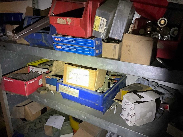 Inhoud magazijn - afbeelding 66 van  96