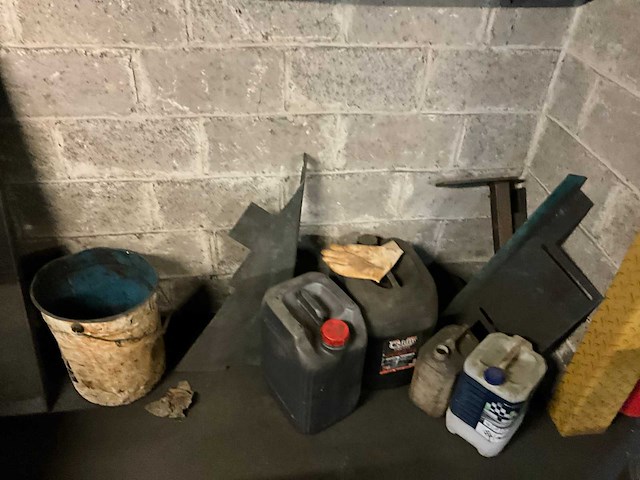 Inhoud magazijn - afbeelding 95 van  96