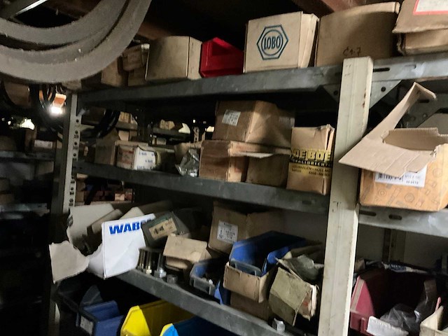 Inhoud magazijn - afbeelding 89 van  96