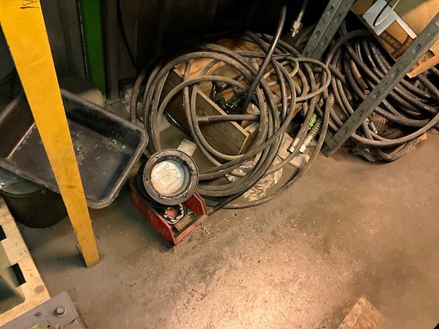 Inhoud magazijn - afbeelding 7 van  25