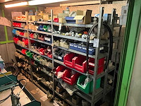 Inhoud magazijn - afbeelding 1 van  25