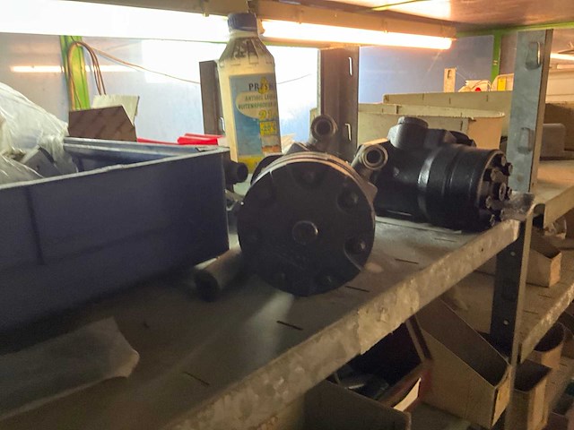 Inhoud magazijn - afbeelding 13 van  25