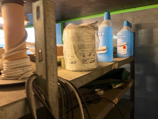 Inhoud magazijn - afbeelding 18 van  25