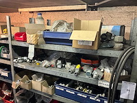 Inhoud magazijn - afbeelding 12 van  25