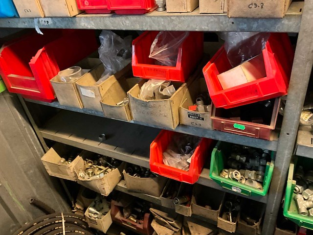 Inhoud magazijn - afbeelding 25 van  25