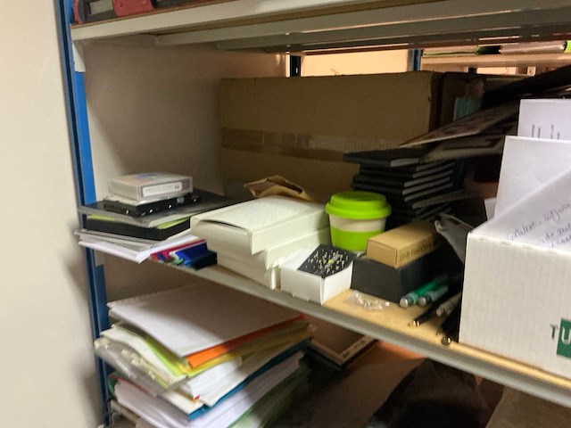 Inhoud magazijnrek - afbeelding 5 van  31