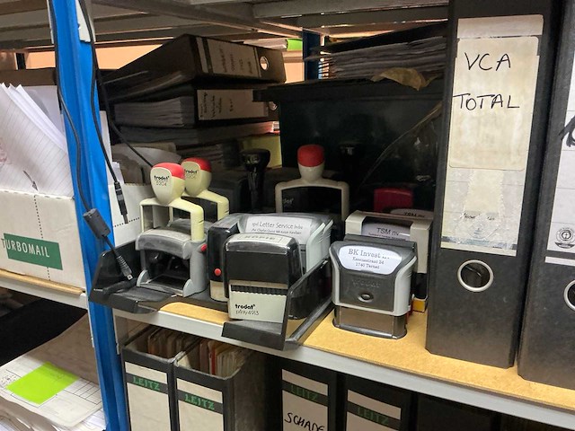 Inhoud magazijnrek - afbeelding 7 van  31