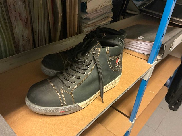 Inhoud magazijnrek - afbeelding 13 van  31