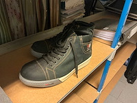 Inhoud magazijnrek - afbeelding 13 van  31