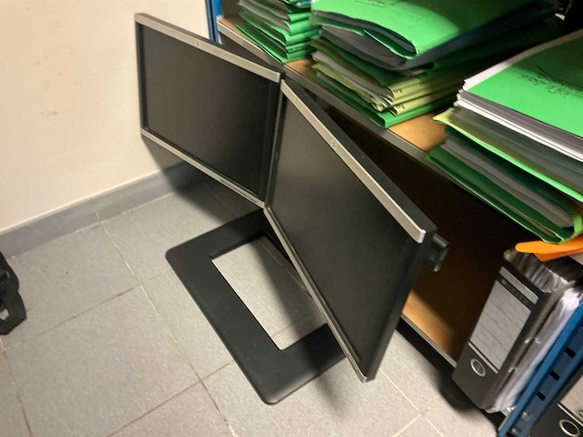 Inhoud magazijnrek - afbeelding 14 van  31