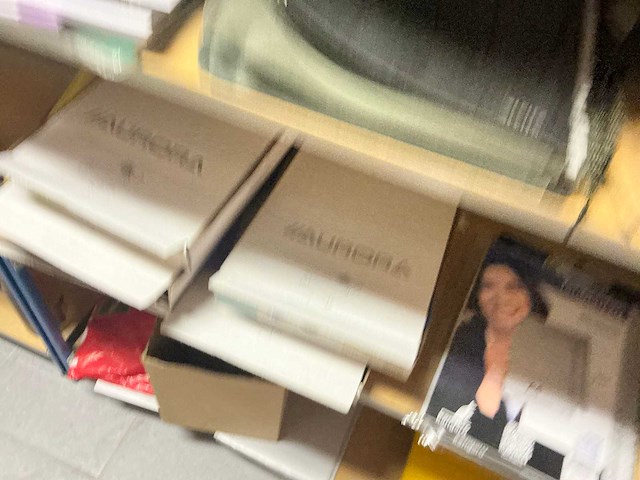 Inhoud magazijnrek - afbeelding 23 van  31