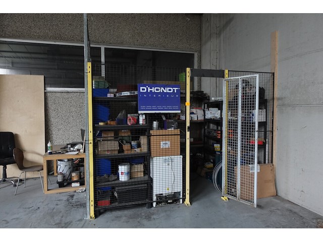 Inhoud magazijntje - afbeelding 1 van  16