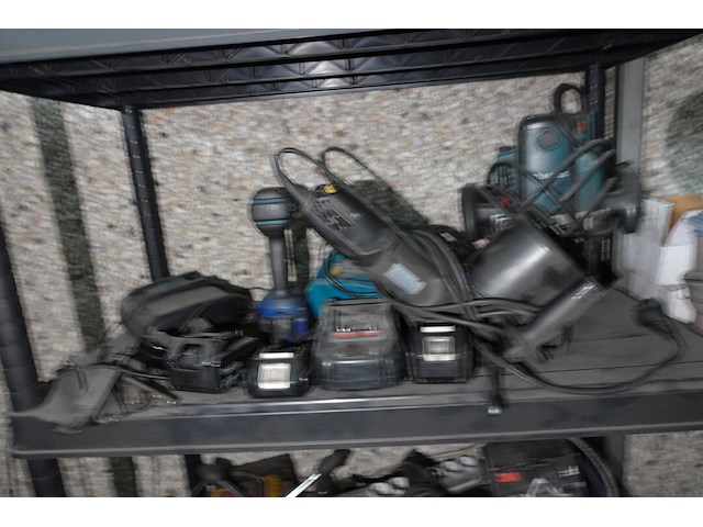 Inhoud magazijntje - afbeelding 9 van  16