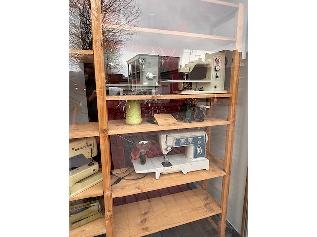 Inhoud naai- en breiwinkel de zipper - afbeelding 21 van  82