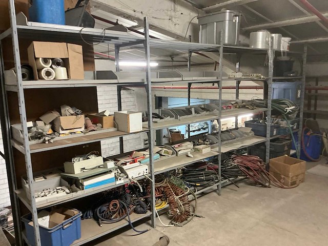 Inhoud onderhoud magazijn 1ste verdiep - afbeelding 1 van  30