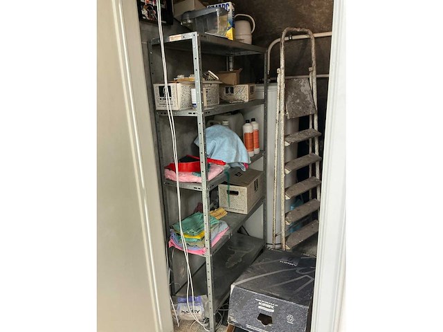 Inhoud onderhoudsruimte - afbeelding 2 van  7