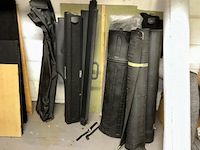 Inhoud op platform boven keuken - afbeelding 3 van  7